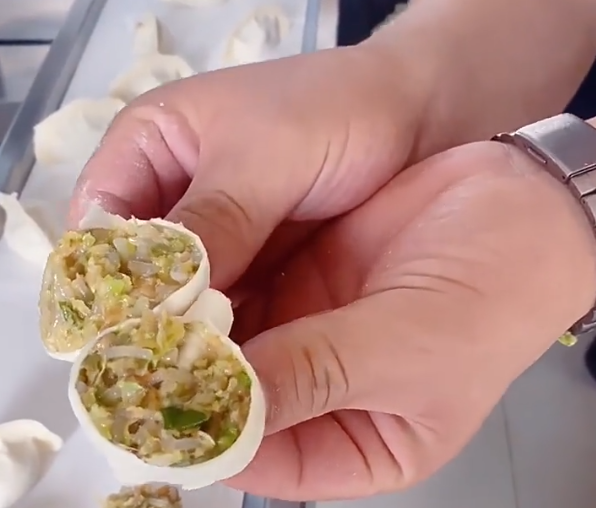 餃子機(jī)總出故障、做的餃子還缺角？這臺(tái)機(jī)器如何悄然解決？