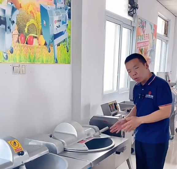 斬拌機(jī)登場(chǎng)，讓絞肉餡“失寵”，還原媽媽的剁肉香